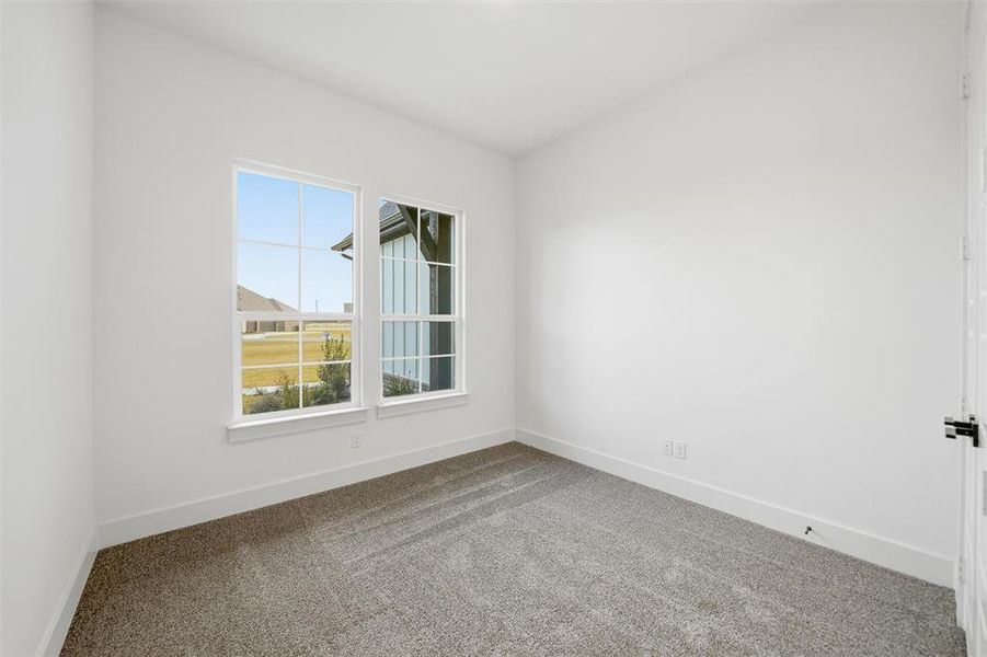 Spacious, unfurnished interior of a new home in Eagle Ridge Estates, Weatherford (Image 16).