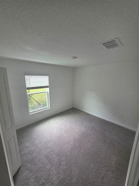 Spacious, unfurnished interior of a new home in , Ocala (Image 13).