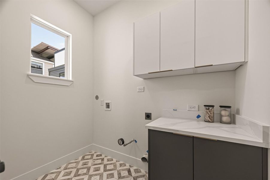 Furnished interior view inside a new home in , Houston (Image 16).