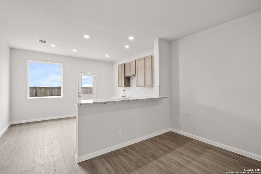 Image 30 of a home in Dauer Ranch. Image 30 of a home in Dauer Ranch.