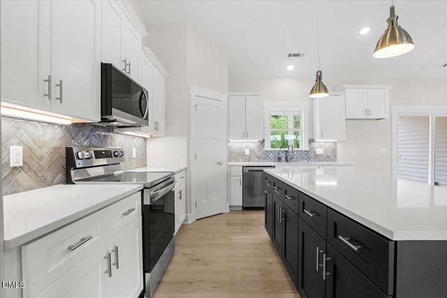 24-9219 N Beaver Crk Wy-24