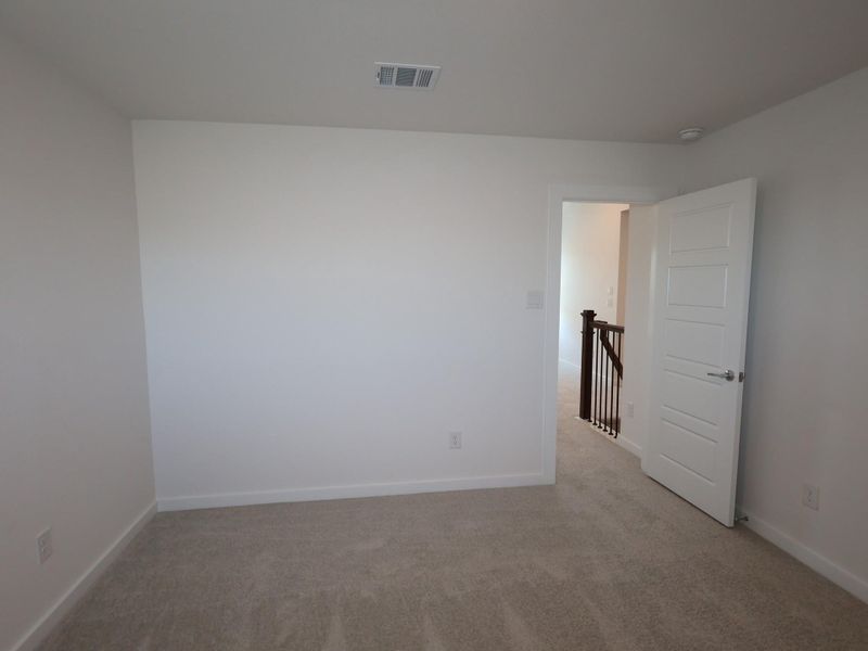 Spacious, unfurnished interior of a new home in Miller's Pond, Rosenberg (Image 21). Spacious, unfurnished interior of a new home in Miller's Pond, Rosenberg (Image 21).