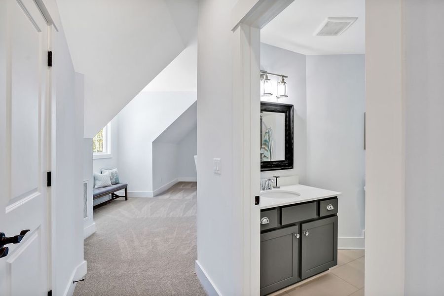 Jonesport, Bonus Room & Bath