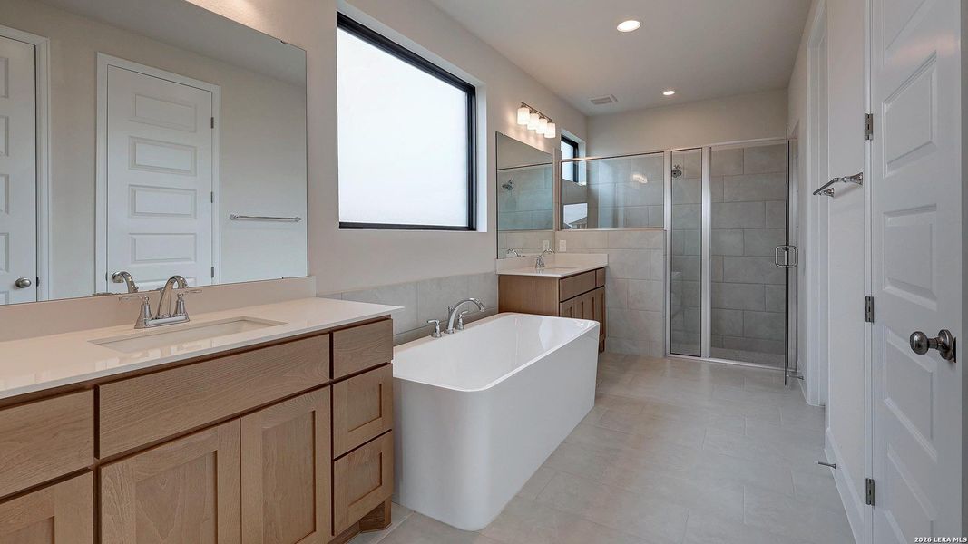Furnished interior view inside a new home in Haby Hill, San Antonio (Image 12).