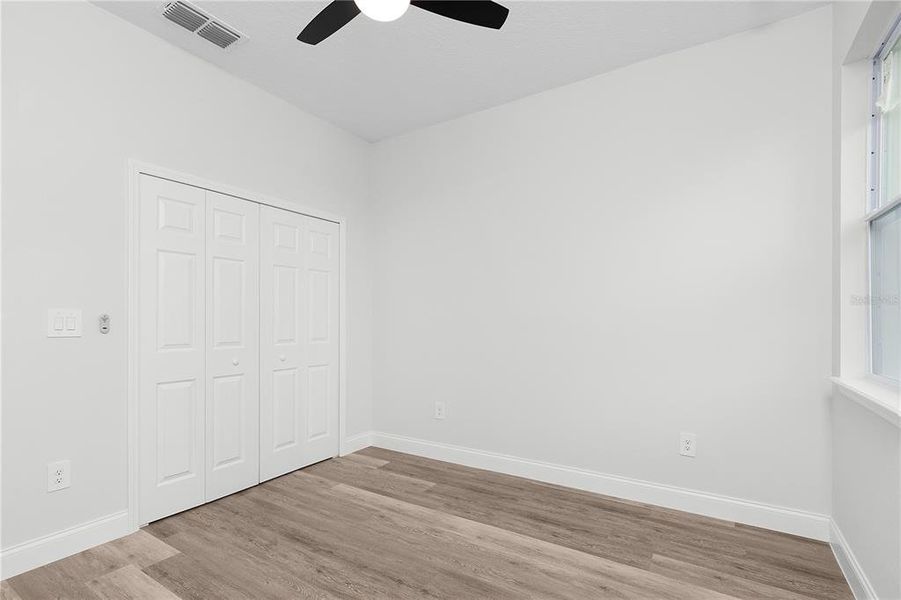 Spacious, unfurnished interior of a new home in , North Port (Image 34).