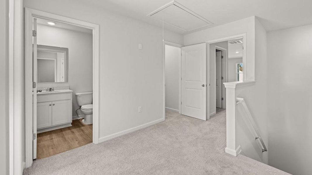 Spacious, unfurnished interior of a new home in Oconee Overlook Townhomes, Gainesville (Image 30).