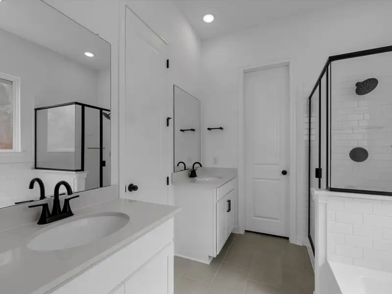 Primary bathroom. Sample product photo. Actual exterior and interior selections may vary by homesite. Photo may be virtually staged.