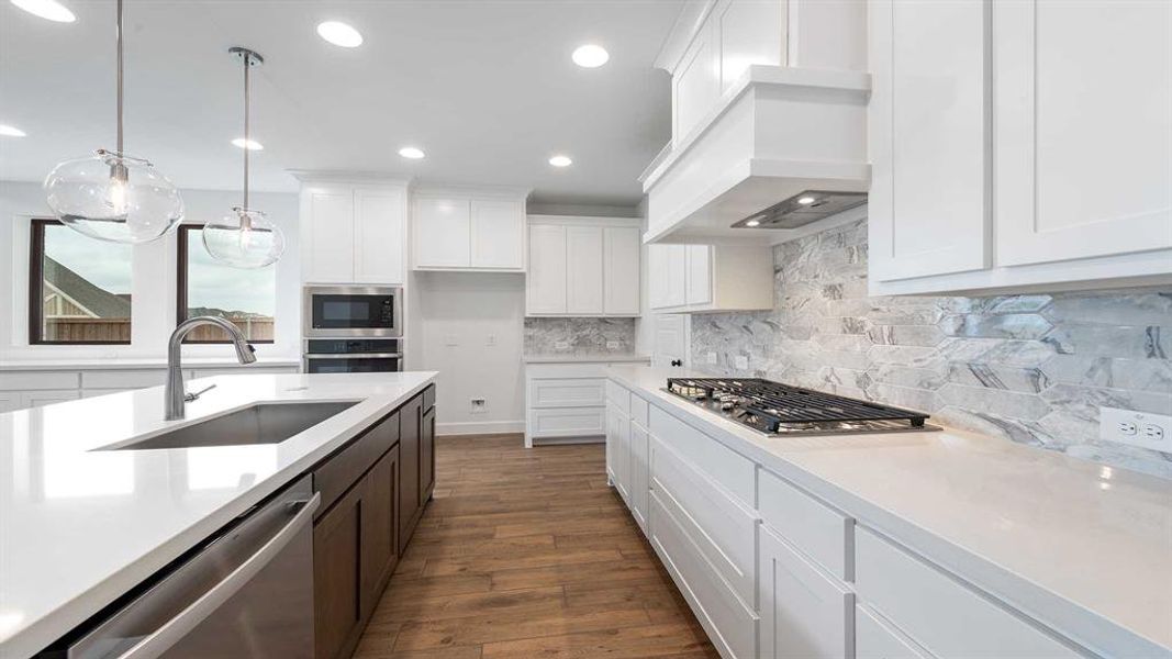 Furnished interior view inside a new home in The Lakes Of Somercrest 60', Midlothian (Image 7). Furnished interior view inside a new home in The Lakes Of Somercrest 60', Midlothian (Image 7).