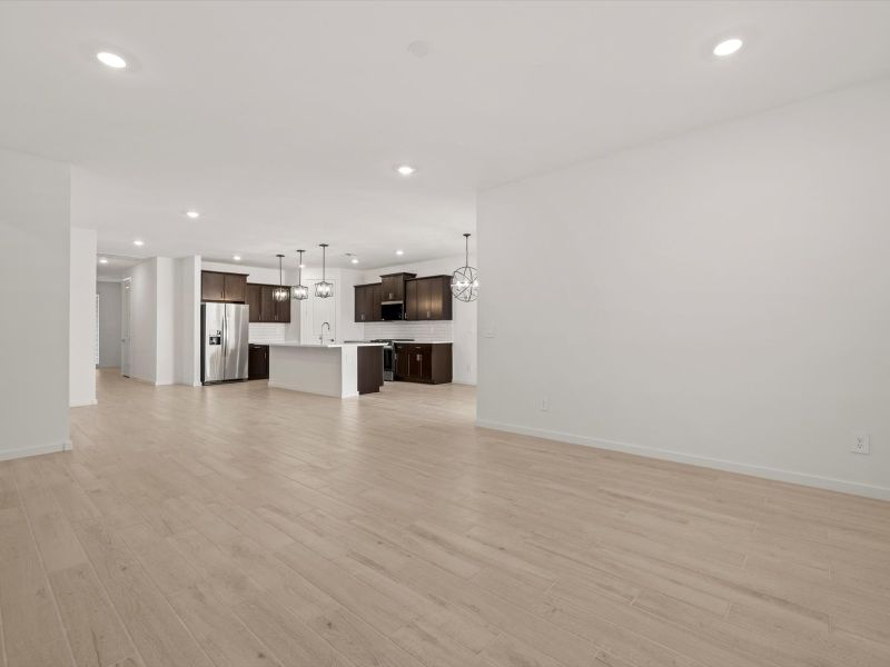 Spacious, unfurnished interior of a new home in Mountain View Estates Signature Series, Buckeye (Image 10).