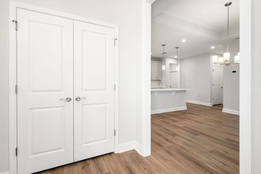 Spacious, unfurnished interior of a new home in Sun City Hilton Head, Bluffton (Image 18).
