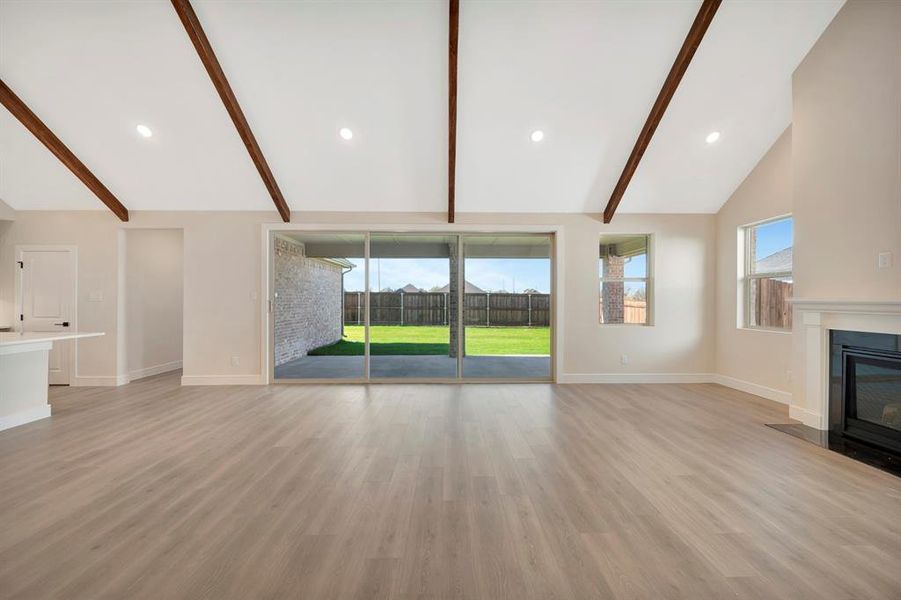 Spacious, unfurnished interior of a new home in Elevon, Lavon (Image 29).