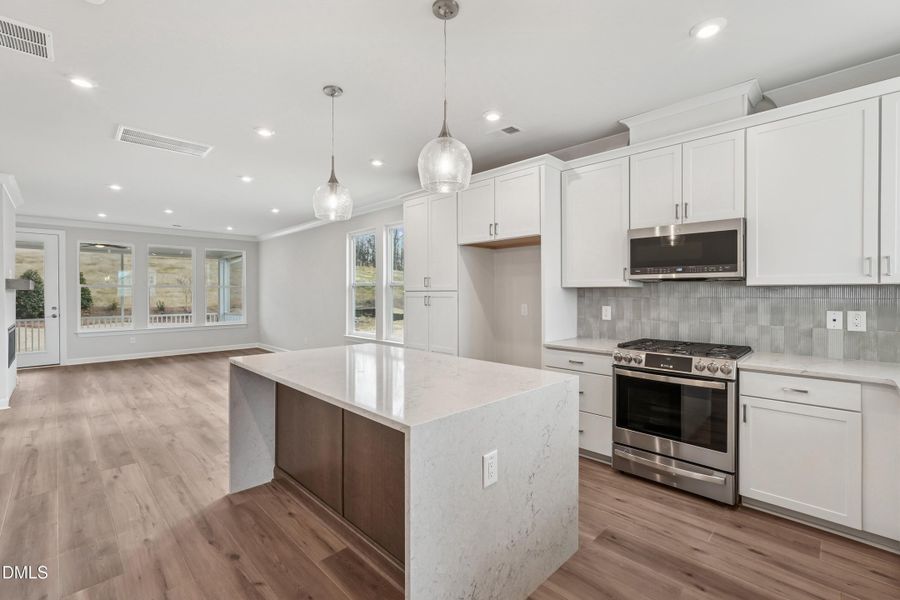 Altis at Serenity 287_Kitchen 2_1.7.26_w