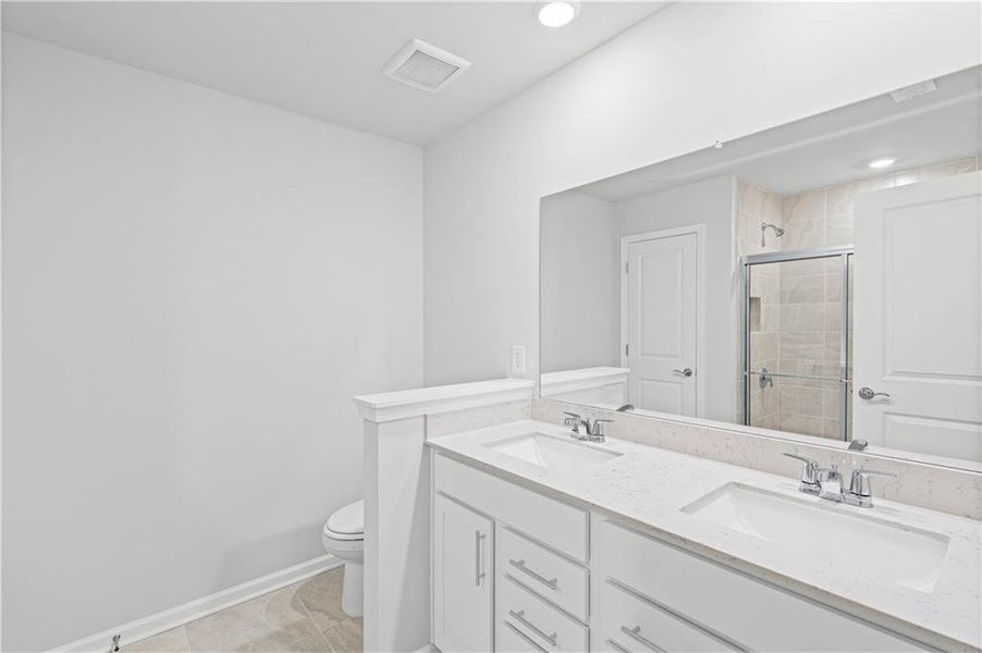 Furnished interior view inside a new home in Avery Ridge, Gainesville (Image 16).