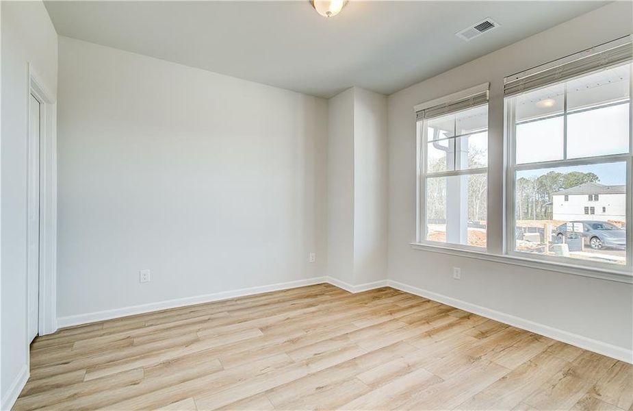 Spacious, unfurnished interior of a new home in Burchwood, Stockbridge (Image 17). Spacious, unfurnished interior of a new home in Burchwood, Stockbridge (Image 17).