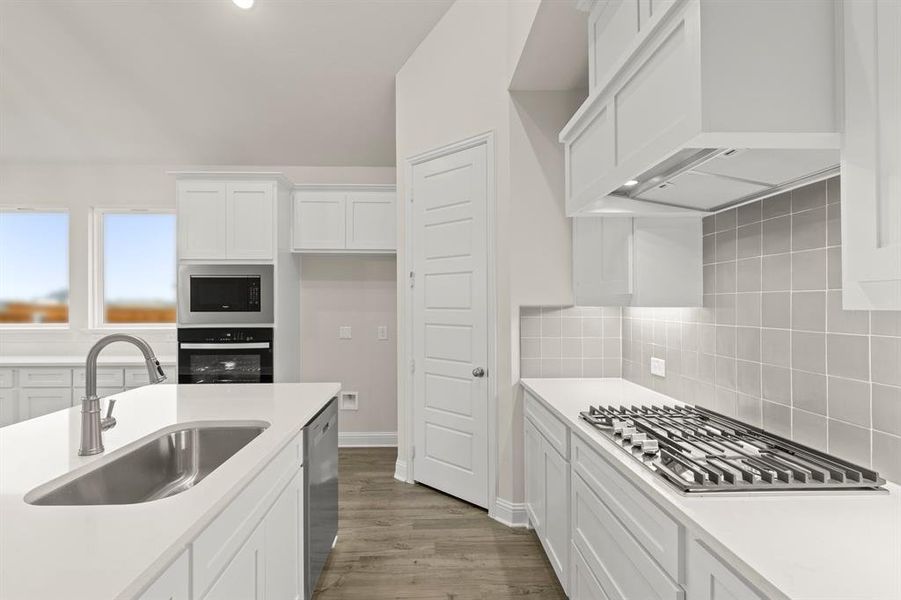 12_13. 812 Stoney Bridge - Kitchen (3) 12_13. 812 Stoney Bridge - Kitchen (3)