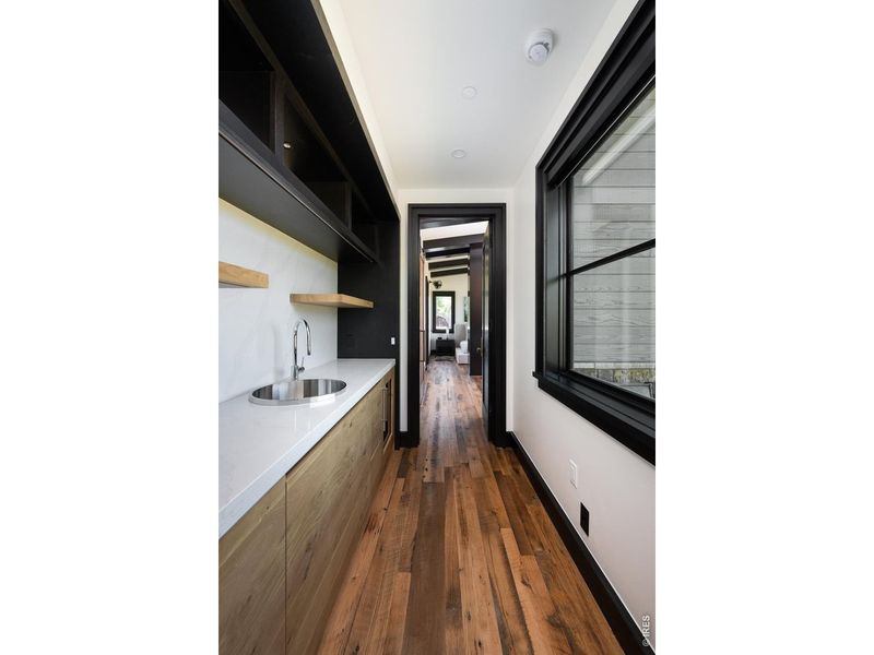 Image 43 of a home in .