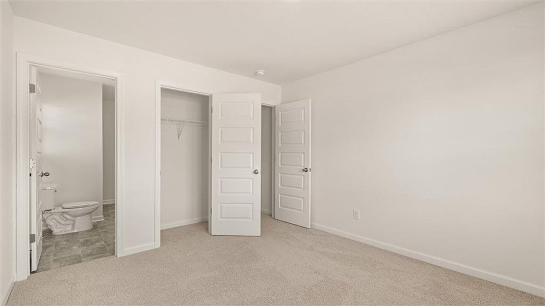 Spacious, unfurnished interior of a new home in Preserve at Dove Creek, Statham (Image 34).