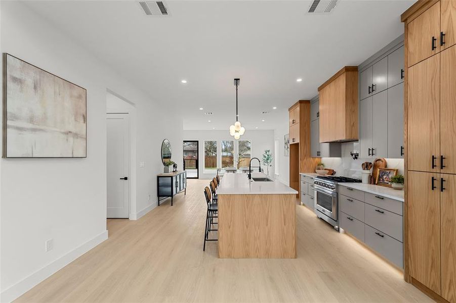 Furnished interior view inside a new home in , Dallas (Image 38).