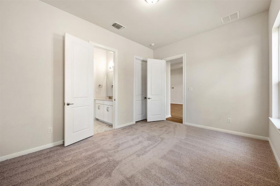 Representative images and renderings are for illustrative purposes. Actual structural options and design finishes of home may vary. Representative images and renderings are for illustrative purposes. Actual structural options and design finishes of home may vary.