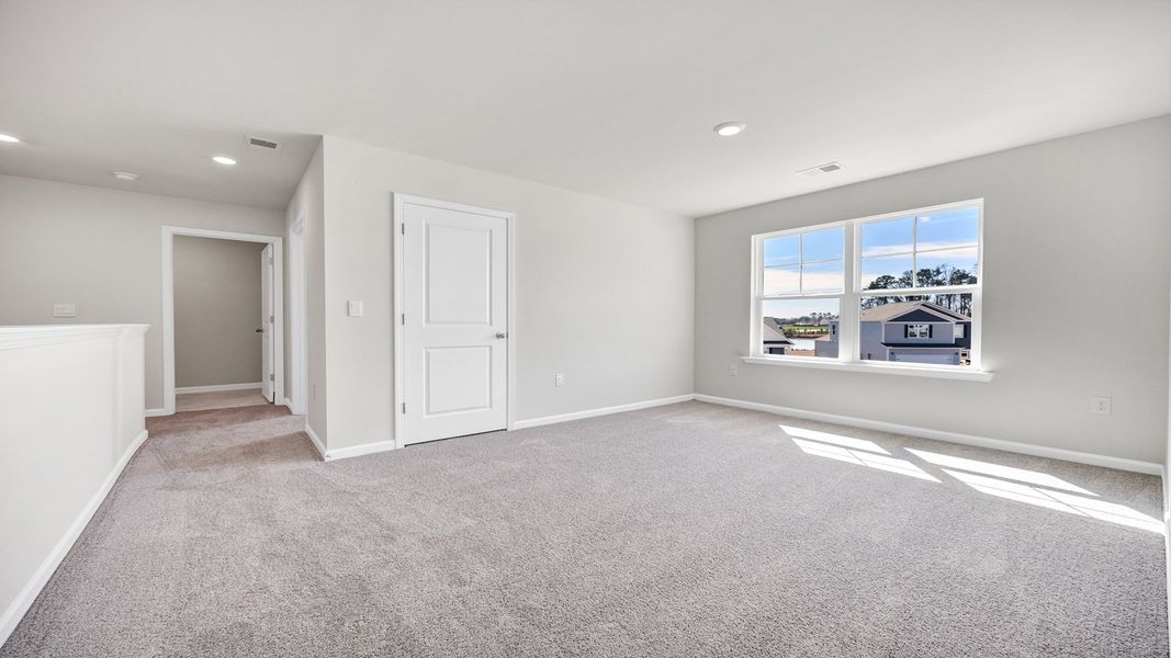 Spacious, unfurnished interior of a new home in Sease's Pond, Gilbert (Image 30). Spacious, unfurnished interior of a new home in Sease's Pond, Gilbert (Image 30).