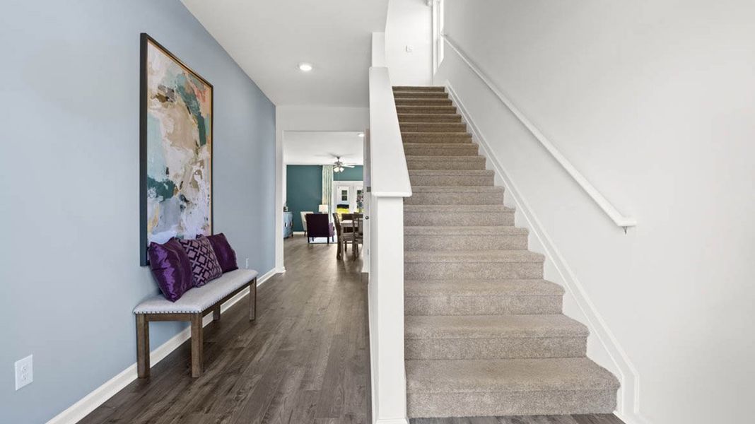 Representative furnished interior of a home built from the Robie by D.R. Horton in Kingston Ranch at Lake Oconee, Buckhead (Image 32).