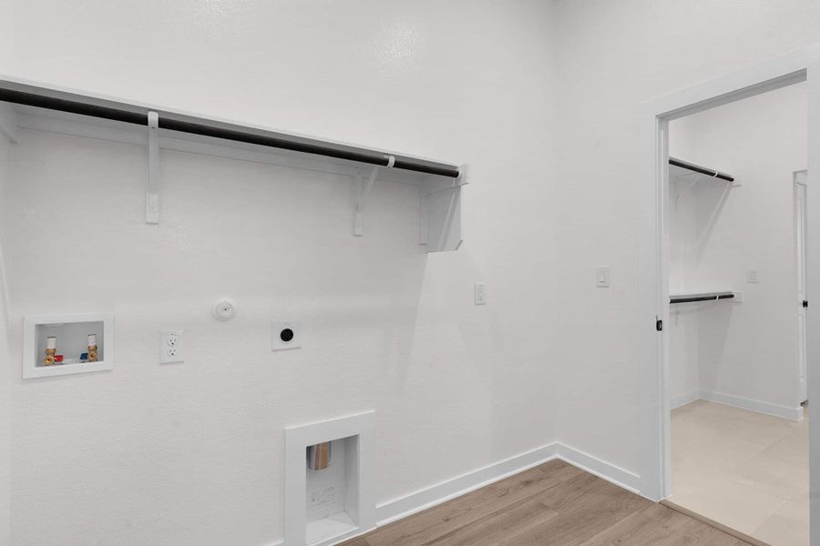 Spacious, unfurnished interior of a new home in Nolina, Georgetown (Image 20).