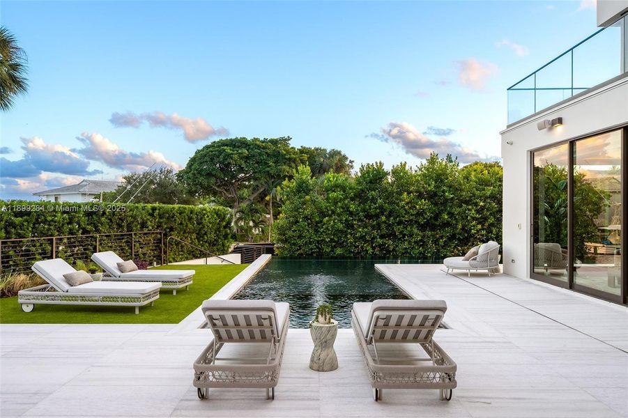 Image 82 of a home in .