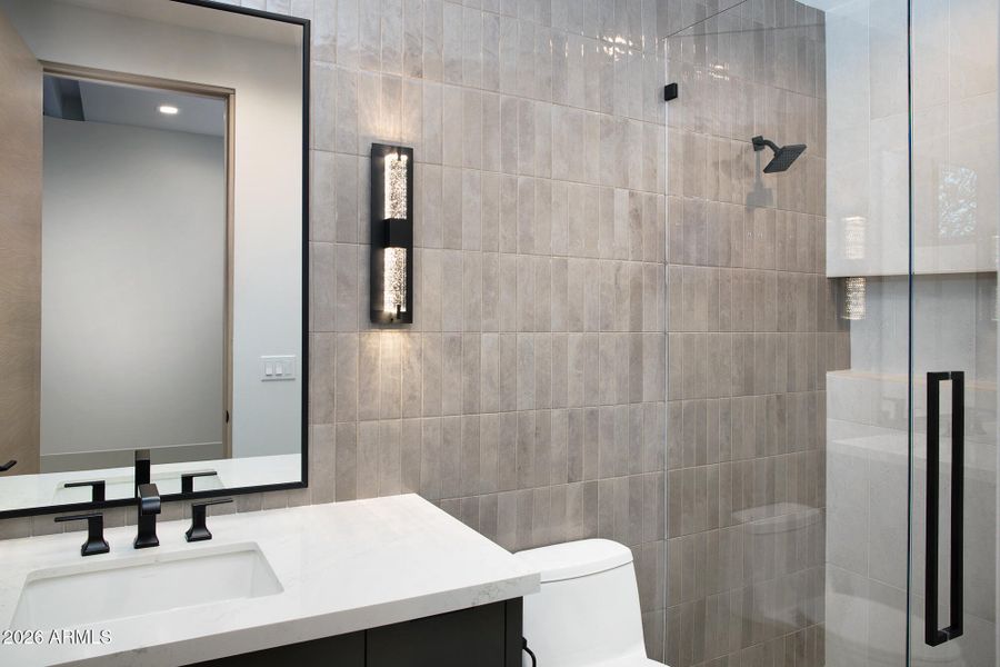 26-010(DOM)255 26-010(DOM)255