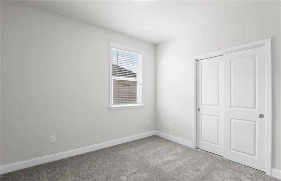 Spacious, unfurnished interior of a new home in Overland, Locust Grove (Image 28).
