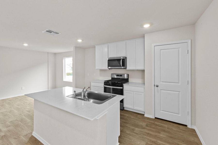 Furnished interior view inside a new home in Sunset Oaks, Maxwell (Image 8).