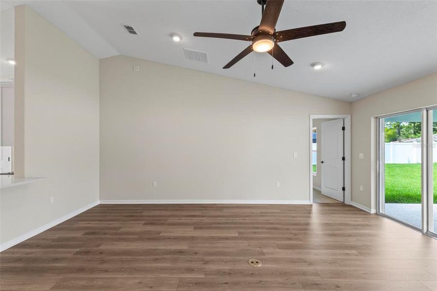 Spacious, unfurnished interior of a new home in , Palm Coast (Image 38).