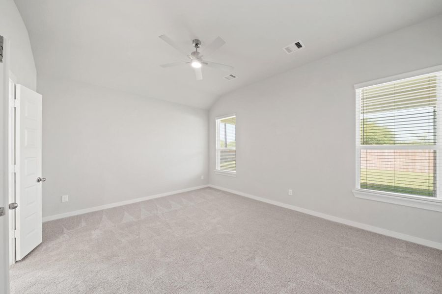 Spacious, unfurnished interior of a new home in Briarwood Crossing, Rosenberg (Image 21). Spacious, unfurnished interior of a new home in Briarwood Crossing, Rosenberg (Image 21).