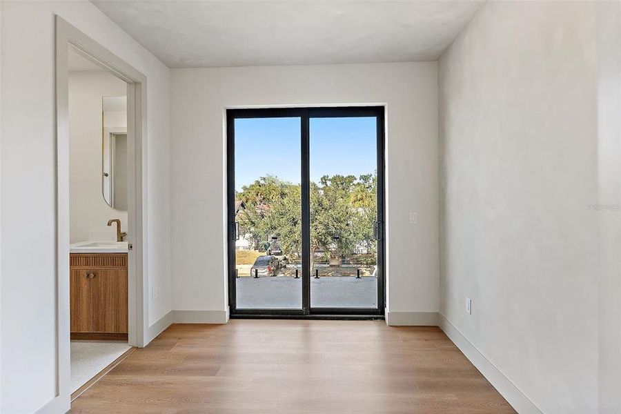 Spacious, unfurnished interior of a new home in , Tampa (Image 31). Spacious, unfurnished interior of a new home in , Tampa (Image 31).