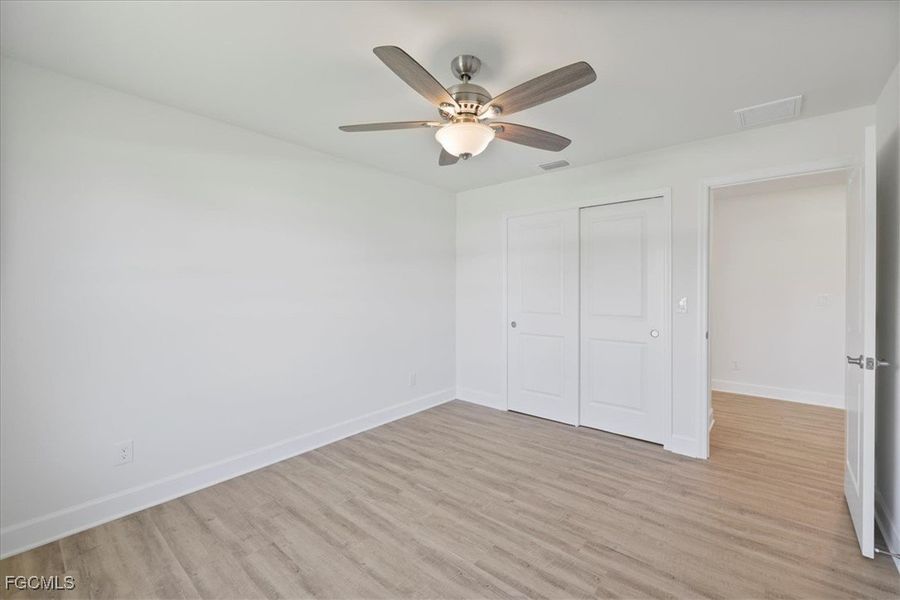 Spacious, unfurnished interior of a new home in Cape Coral, Cape Coral (Image 25).