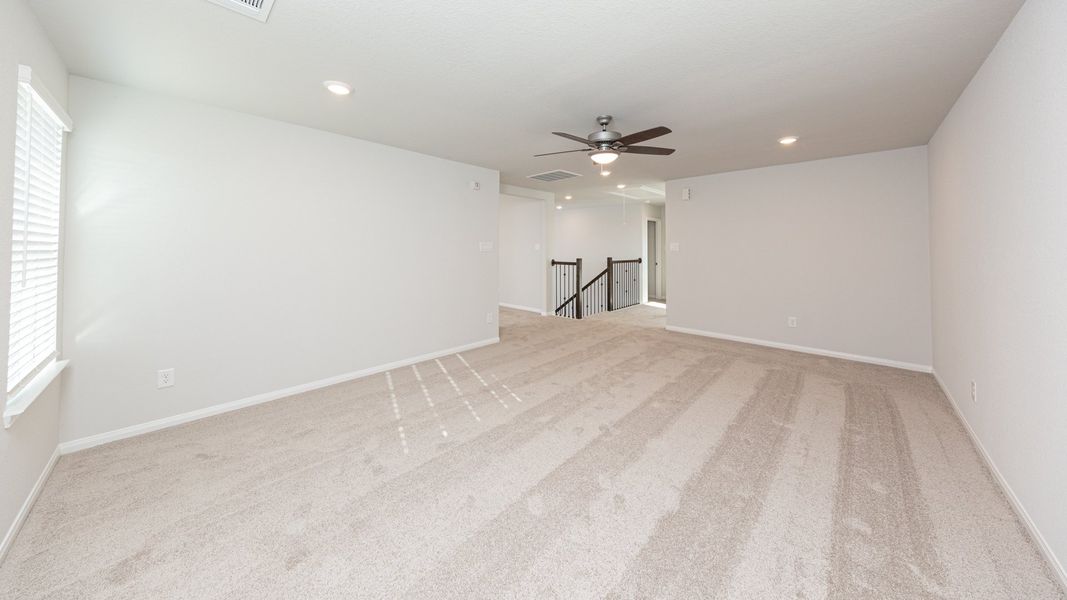 Representative unfurnished interior of a home built from the The Hawthorn by Legend Homes in Rocky Creek Crossing, Crowley (Image 24).