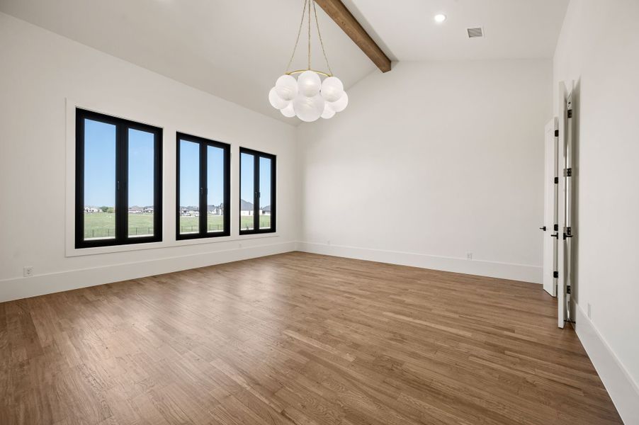 Spacious, unfurnished interior of a new home in The Resort on Eagle Mt. Lake, Fort Worth (Image 37).