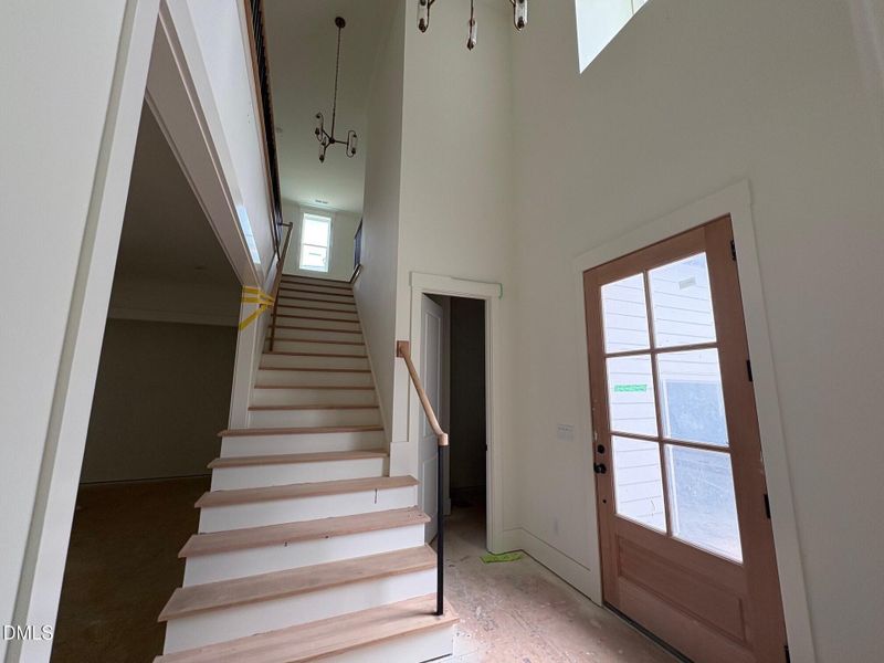 26.04.27 interior 1