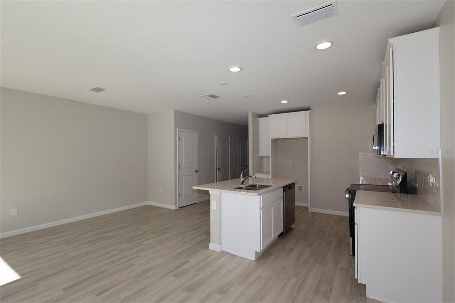 Furnished interior view inside a new home in Tyson Ranch, Orlando (Image 6). Furnished interior view inside a new home in Tyson Ranch, Orlando (Image 6).
