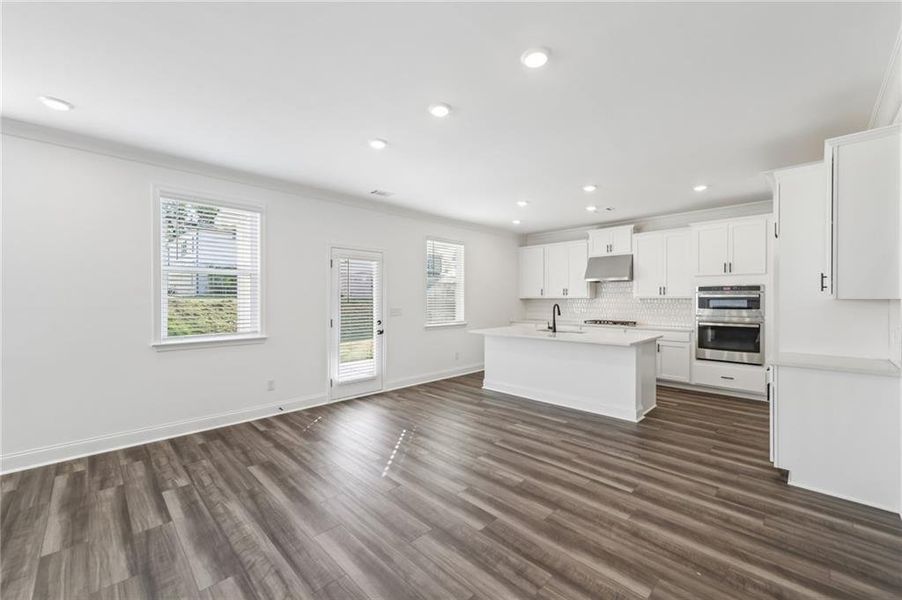 Spacious, unfurnished interior of a new home in Auburn Glen, Dacula (Image 20).
