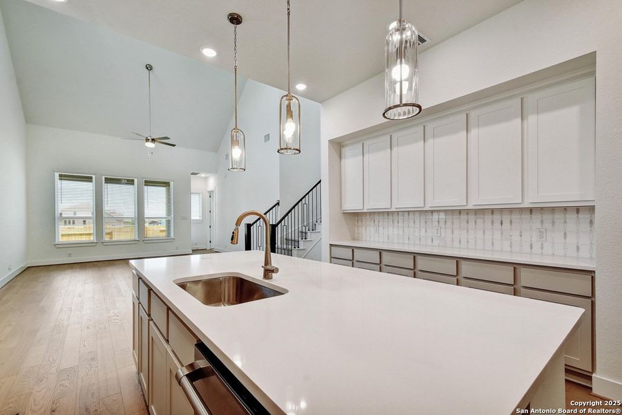 Furnished interior view inside a new home in Homestead, Schertz (Image 12).