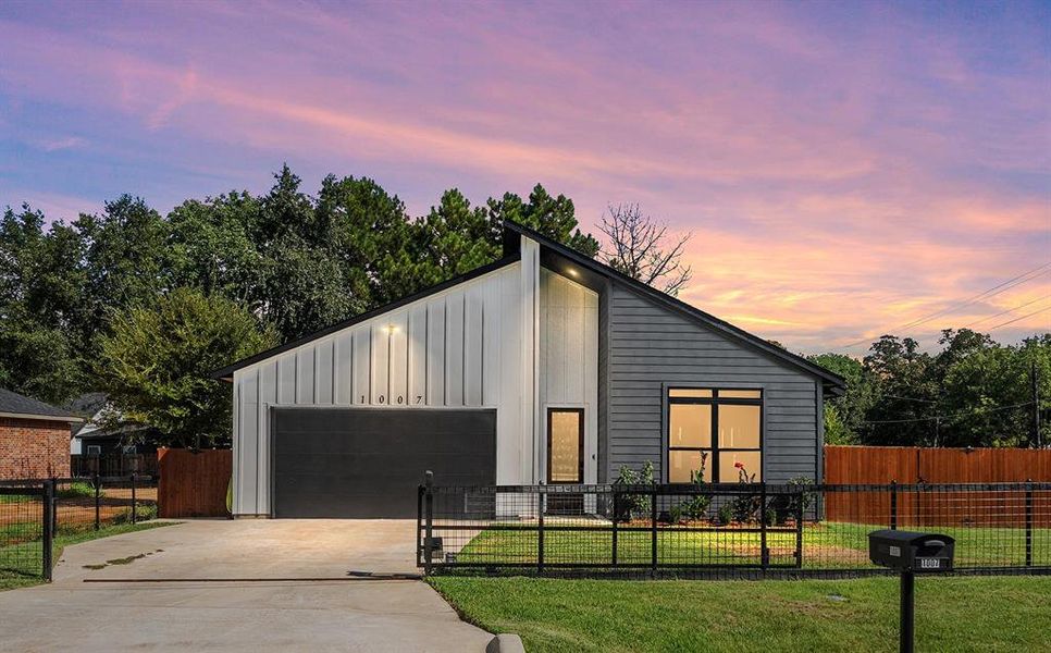 Front exterior of a new home in , Tool, TX, highlighting curb appeal (Image 2). Front exterior of a new home in , Tool, TX, highlighting curb appeal (Image 2).