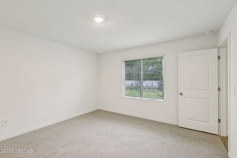 Spacious, unfurnished interior of a new home in Azalea Creek, Jacksonville (Image 19). Spacious, unfurnished interior of a new home in Azalea Creek, Jacksonville (Image 19).