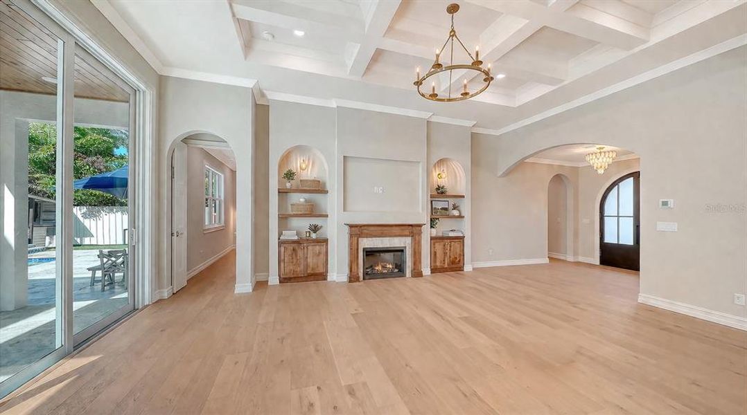 Spacious, unfurnished interior of a new home in , Sarasota (Image 19).