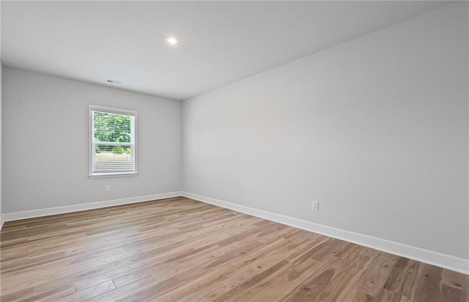 Spacious, unfurnished interior of a new home in Anderson Point Estates, McDonough (Image 37).