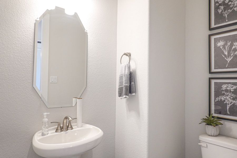 Representative furnished interior of a home built from the The Aleutian by Lillian Custom Homes in Polo Ridge, Heath (Image 11).