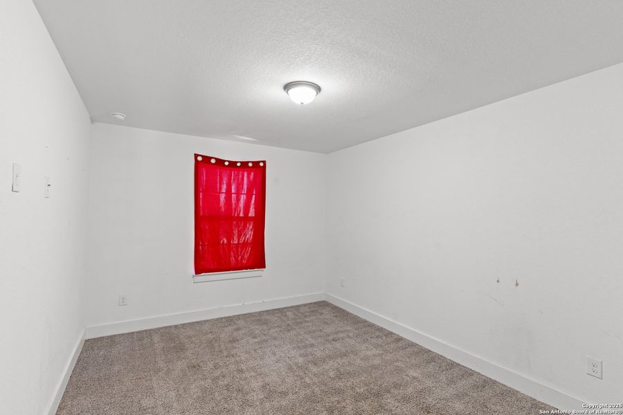 Spacious, unfurnished interior of a new home in Hickory Ridge, Elmendorf (Image 32).