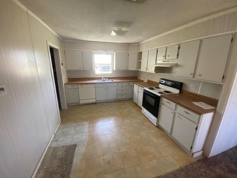 Image 11 of a home in .