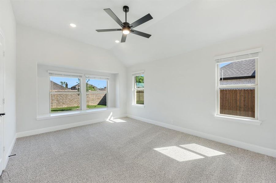 Spacious, unfurnished interior of a new home in Arcadia Trails, Balch Springs (Image 25).