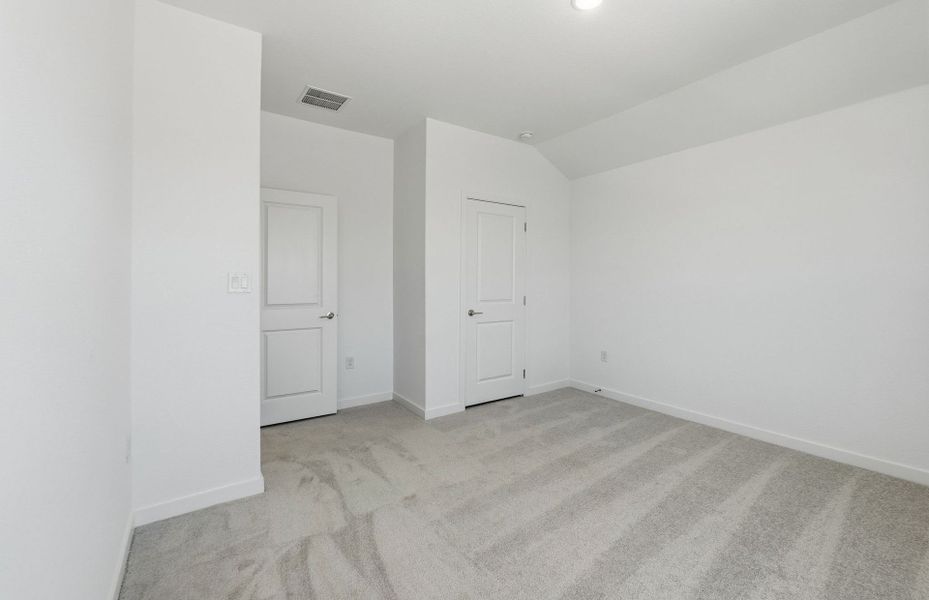 Spacious, unfurnished interior of a new home in Kuempel Farms, Pflugerville (Image 19).