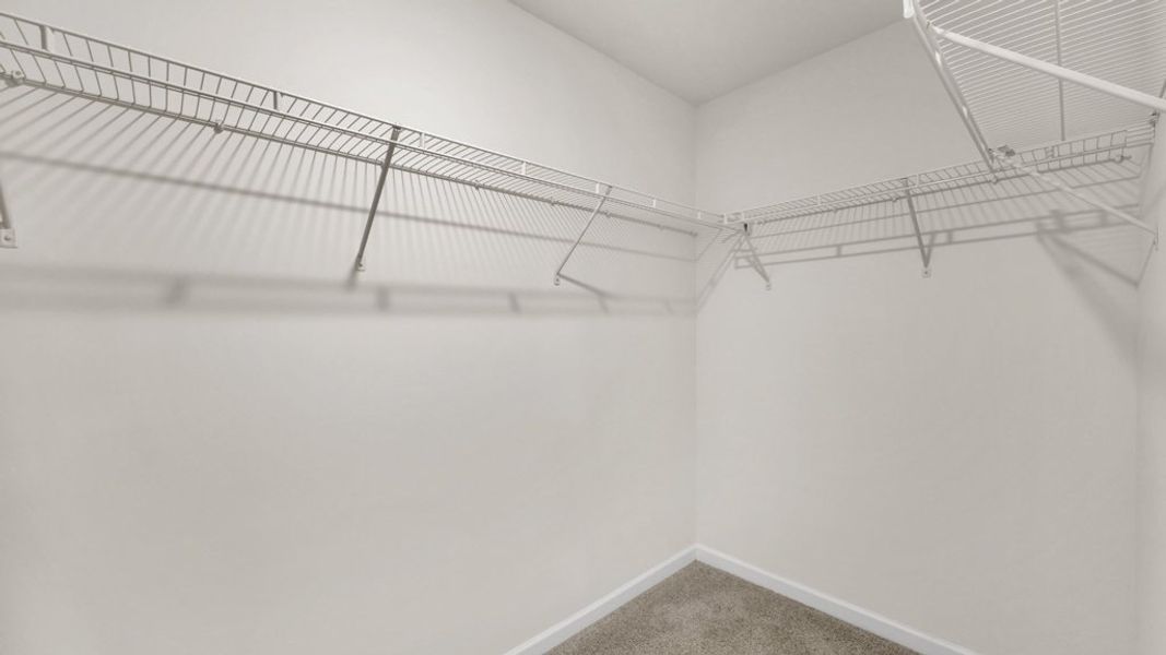 Spacious, unfurnished interior of a new home in Price's Point, Knoxville (Image 15).